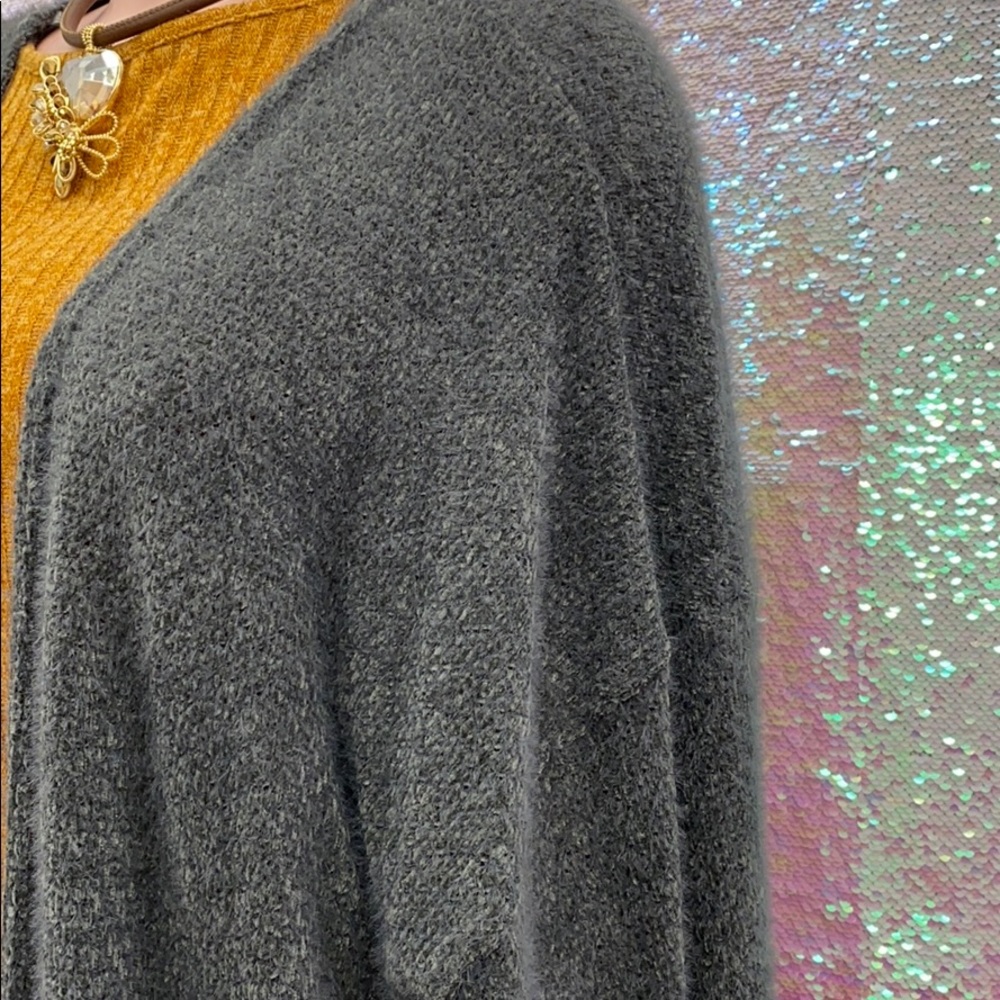 Plus size Cardigan - Picture 2 of 4